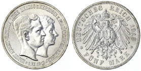 Reichssilbermünzen J. 19-178 - Braunschweig - Ernst August, 1913-1916
5 Mark 1915 A. Mit Lüneburg. prägefrisch/fast Stempelglanz, min. Kratzer Jaeger...