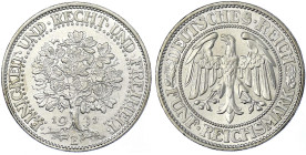 Weimarer Republik - Kursmünzen - 5 Reichsmark Eichbaum Silber 1927-1933
1931 E. fast Stempelglanz, min. Kratzer, sonst Prachtexemplar Jaeger 331.