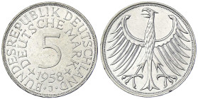 Münzen der Bundesrepublik Deutschland - Kursmünzen - 5 Deutsche Mark Silber 1951-1974
1958 J. vorzüglich, kl. Randfehler Jaeger 387.