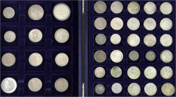 LOTS - Deutsche Münzen ab 1871 - 
Schatulle mit 42 teils besseren Münzen. Kaiserreich, Weimarer Rep. und Drittes Reich. U.a. Preussen 2 und 5 Mark 20...