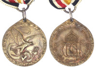 Orden und Ehrenzeichen - Deutschland - Deutsche Länder, bis 1918
Chinakämpfer-Medaille 1901. Mit Öse und Ring am Bandrest. vorzüglich OEK 3150.
