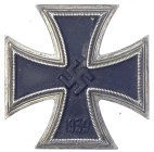 Orden und Ehrenzeichen - Deutschland - Drittes Reich, 1933-1945
Eisernes Kreuz I. Klasse 1939. Ohne Herstellerangabe. Im Originaletui. sehr schön, Na...