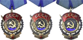 Orden und Ehrenzeichen - Russland - Sowjetunion, 1917-1991
3 X Orden des Roten Arbeitsbanners an Bandspangen. vorzüglich Barac 956.
