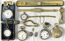 Varia - Uhren - Lots
8 Uhren: 4 alte Taschenuhren (u.a. einmal im Etui, teils mit Uhrenketten), 1 Gehäuse, 4 Armbanduhren. Dazu etwas Schmuck (Finger...