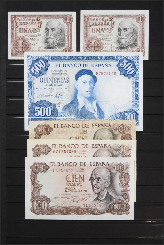 Conjunto de más de 40 billetes del Banco de España de diferentes emisiones y en ...