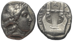 Makedonien. Chalkidischer Bund.

 Tetradrachme (Silber). Ca. 420 - 365 v. Chr. Olynthos.
Vs: Kopf des Apollon mit Lorbeerkranz rechts.
Rs: Kithara...