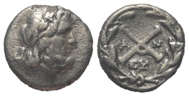 Achaia. Achaischer Bund.

 Hemidrachme (Silber). Ca. 188 - 180 v. Chr. Antigoneia (Mantineia).
Vs: Kopf des bärtigen Zeus mit Lorbeerkranz rechts....