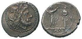 Anonyme Prägungen.

 Victoriat (Silber). Nach 211 v. Chr. Rom.
Vs: Kopf des Jupiter mit Lorbeerkranz rechts.
Rs: Victoria nach rechts stehend und ...
