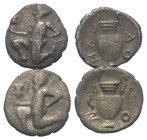 Griechische Münzen - Lots.


Thasos (Inseln vor Thrakien).

Lot (2 Stück, Silber): Obol; ca. 5. - 4. Jhdt. v. Chr.

Sehr schön - fast sehr schö...
