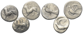 Griechische Münzen - Lots.


Sikyon (Sikyonien).

Lot (3 Stück, Silber): Hemidrachme; ca. 4. - 3. Jhdt. v. Chr.

Sehr schön - fast sehr schön....