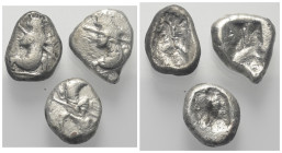 Griechische Münzen - Lots.


Achaimenidisches Königreich.

Lot (3 Stück, Silber): Siglos; ca. 5. Jhdt. v. Chr.

Sehr schön - fast sehr schön.
...