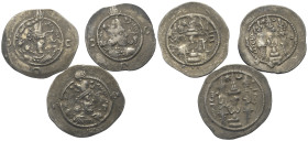 Griechische Münzen - Lots.


Sasanidisches Königreich.

Lot (3 Stück, Silber): Drachme; ca. 5. - 6. Jhdt. n. Chr.

Sehr schön - fast sehr schön...