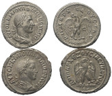 Provinzialrömische Münzen - Lots.


Seleukis und Pierien.

Lot (2 Stück, Silber): Tetradrachme; 3. Jhdt. n. Chr.

Sehr schön.

Verkauft wie b...