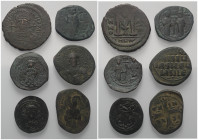 Byzantinische Münzen - Lots.


Verschiedene Herrscher.

Lot (6 Stück, Bronze): Follis, ca. 6. - 10. Jhdt. n. Chr.

Sehr schön - fast sehr schön...