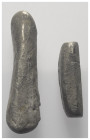 Mittelalter - Lots.


Russland. 
Altrussland. 

Lot (2 Stück, Silber): Griwna-Barren, 13. - Mitte 15. Jh.

18,68 g (zusammen).

Patina, sehr...