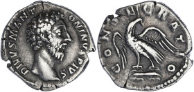 EMPIRE ROMAIN
Marc Aurèle (161-180). Denier 180, Rome. RIC.273 ; Argent - 2,45 g - 18 mm - 5 h
TTB.