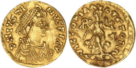 EMPIRE BYZANTIN
Justin II (565-578). Trémissis ND, Constantinople. BC.353 ; Or - 1,13 g - 13,5 mm - 6 h
Légèrement voilé et frotté mais de beau style,...