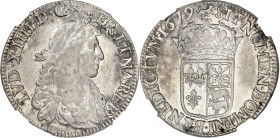 FRANCE / CAPÉTIENS
Louis XIV (1643-1715). Écu de Béarn au buste juvénile 1679, Pau. Dy.1490 - G.208 - Dav.3804 ; Argent - 26,89 g - 39 mm - 6 h
Top Po...