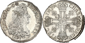 FRANCE / CAPÉTIENS
Louis XIV (1643-1715). Écu aux huit L, 1er type, flan neuf 1691, P, Dijon. Dy.1514 - G.216 ; Argent - 27,17 g - 39,5 mm - 6 h
Provi...