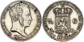 PAYS-BAS
Guillaume I (1815-1840). 1/2 gulden 1829, B, Bruxelles. KM.54 ; Argent - 5,35 g - 24 mm - 6 h
Type peu commun ! TTB.