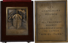 TUNISIE
IIIe République (1870-1940). Plaque, Compagnie des Chargeurs réunis, le vapeur Ain-el-Turk, par R. Bénard 1940, Paris. Bronze - 116,8 g - 70 m...