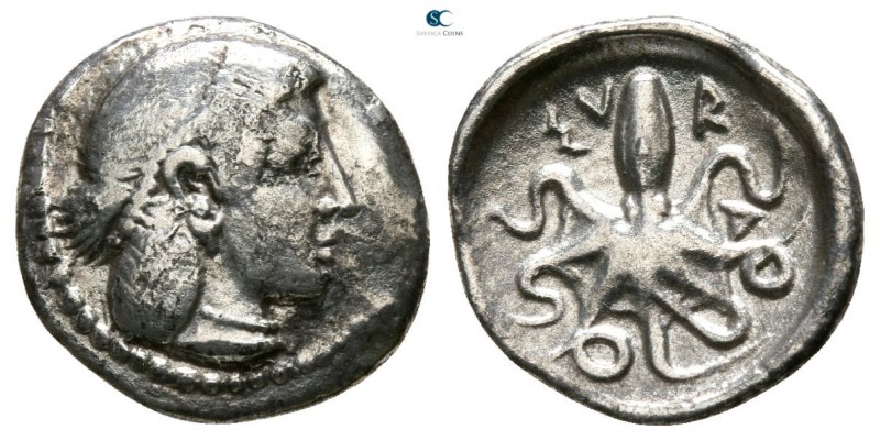Sicily. Syracuse circa 460-450 BC. 
Litra AR

10mm., 0,86g.

Diademed head ...