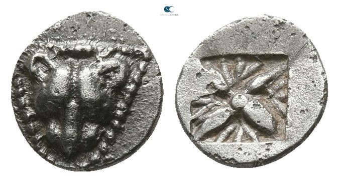 Ionia. Miletos 530-500 BC. 
1/64 Stater AR

6mm., 0,26g.

Lion’s head facin...