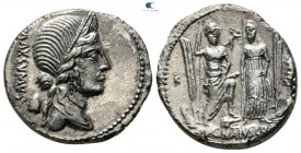 Cn. Egnatius Cn. f. Cn. n. Maxsumus 75 BC. Rome. Denarius AR