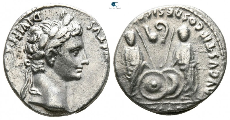 Augustus 27 BC-AD 14. Lugdunum (Lyon)
Denarius AR

15mm., 3,75g.

CAESAR AV...