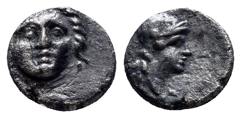 Pisidia, Selge AR Obol. (9mm, 0.9 g) 350-300 BC. Facing gorgoneion / Helmeted he...