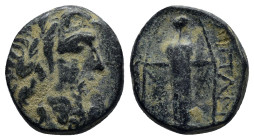 PHRYGIA, Apameia. Circa 88-40 BC. Æ (15mm, 4.9 g). Laureate head of Zeus right / Cult statue of Artemis Anaïtis facing.
