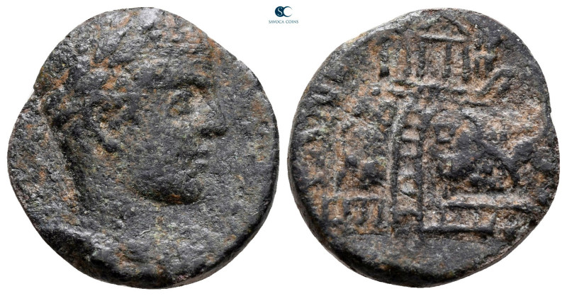 Samaria. Neapolis. Elagabal AD 218-222. 
Bronze Æ

20 mm, 4,58 g



very ...