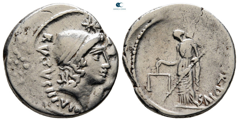 Mn. Cordius Rufus 46 BC. Rome
Denarius AR

19 mm, 3,68 g



nearly very f...
