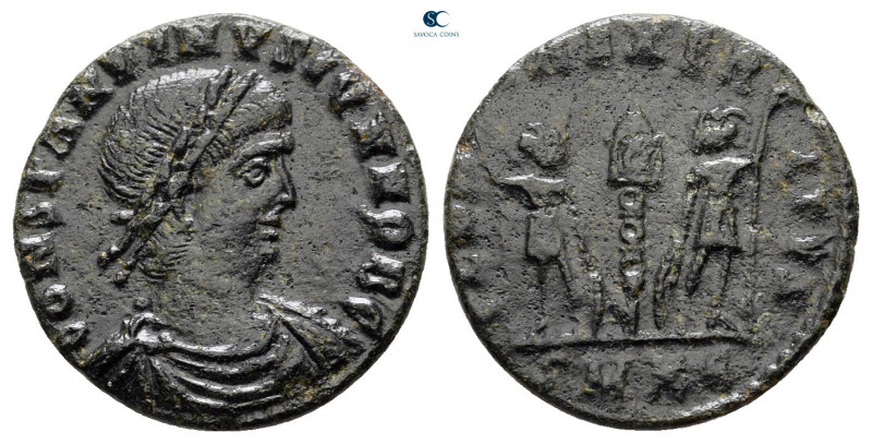 Constantine II, as Caesar AD 317-337. Cyzicus
Follis Æ

15 mm, 1,26 g



...