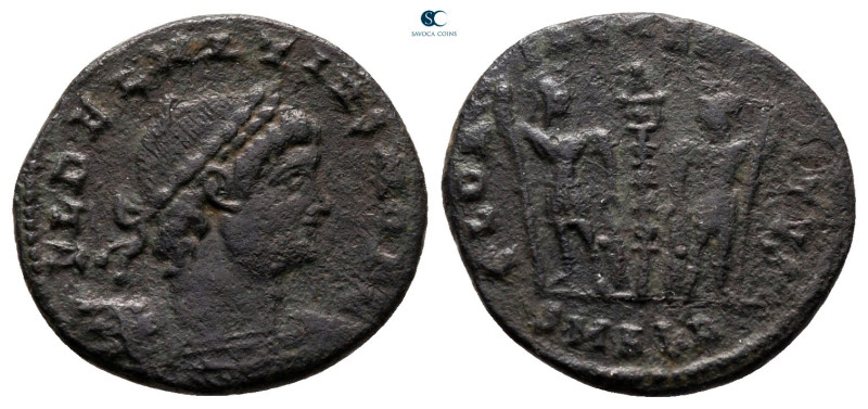 Delmatius, as Caesar AD 335-337. Alexandria
Follis Æ

16 mm, 1,60 g



ne...