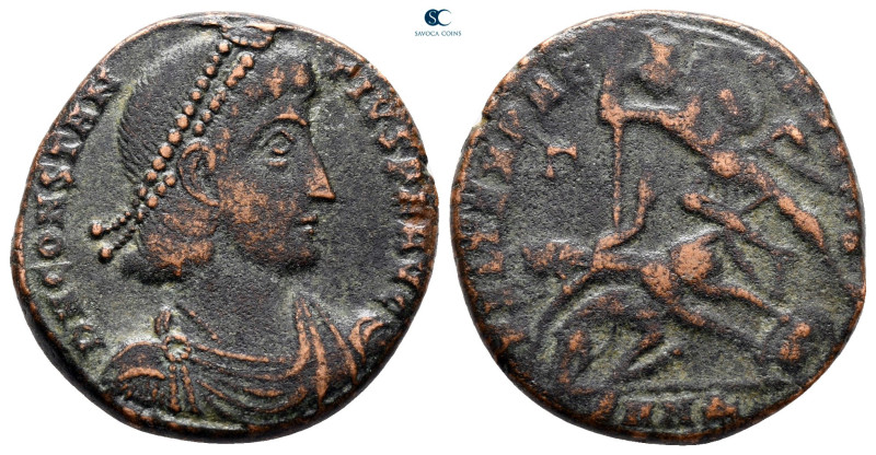 Constantius II AD 347-361. Nicomedia
Centenionalis Æ

22 mm, 5,64 g



ve...
