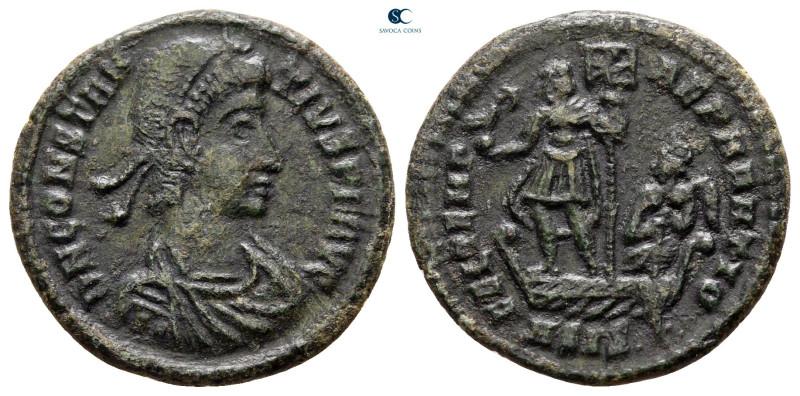 Constantius II AD 347-361. Siscia
Follis Æ

19 mm, 2,57 g



very fine