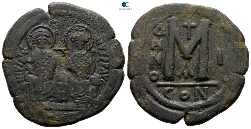 Justin II and Sophia AD 565-578. Constantinople
Follis or 40 Nummi Æ

32 mm, ...