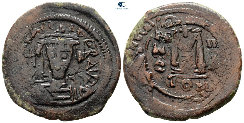 Heraclius AD 610-641. Constantinople
Follis or 40 Nummi Æ

33 mm, 13,79 g

...
