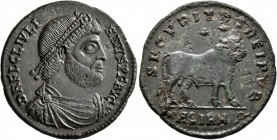 Julian II, 360-363. Follis (Bronze, 28 mm, 8.03 g, 1 h), Sirmium, 361-363. D N FL CL IVLI-ANVS P F AVG Pearl-diademed, draped and cuirassed bust of Ju...