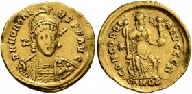 Honorius, 393-423. Solidus (Gold, 20 mm, 4.39 g, 6 h), Constantinopolis, 403-408. D N HONORI-VS P F AVG Pearl-diademed, helmeted and cuirassed bust of...