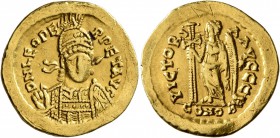 Leo I, 457-474. Solidus (Gold, 21 mm, 4.44 g, 6 h), Constantinopolis, circa 462 or 466. D N LEO PE-RPET AVG Pearl-diademed, helmeted and cuirassed bus...