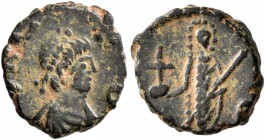 Leo I, 457-474. Nummus (Bronze, 11 mm, 1.12 g, 1 h), Constantinopolis. D N L-EO Pearl-diademed, draped and cuirassed bust of Leo I to right. Rev. Veri...