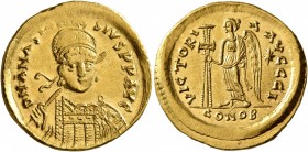 Anastasius I, 491-518. Solidus (Gold, 21 mm, 4.46 g, 6 h), Constantinopolis, 491-498. D N ANASTASIVS P P AVG Pearl-diademed, helmeted and cuirassed bu...
