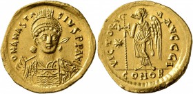 Anastasius I, 491-518. Solidus (Gold, 21 mm, 4.41 g, 7 h), Constantinopolis, 498-518. D N ANASTASIVS P P AVG Pearl-diademed, helmeted and cuirassed bu...