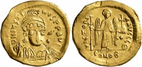 Justin I, 518-527. Solidus (Gold, 20 mm, 4.24 g, 5 h), Constantinopolis, 519-527. D N IVSTINVS P P AVG Helmeted, diademed and cuirassed bust of Justin...
