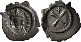Tiberius II Constantine, 578-582. Dekanummium (Bronze, 22 mm, 3.04 g, 1 h), Constantinopolis. δ m Tib COTAN P P AV Crowned, draped and cuirassed bust ...