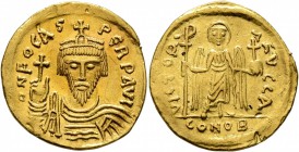Phocas, 602-610. Solidus (Gold, 21 mm, 4.37 g, 8 h), Constantinopolis, 604-607. O N FOCAS PЄRP AVI Draped and cuirassed bust of Phocas facing, wearing...