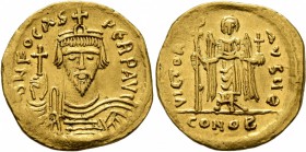 Phocas, 602-610. Solidus (Gold, 21 mm, 4.37 g, 7 h), Constantinopolis, 607-610. δ N FOCAS PЄRP AVI Draped and cuirassed bust of Phocas facing, wearing...