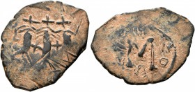 ISLAMIC, Time of the Rashidun. Pseudo-Byzantine types. Fals (Bronze, 29 mm, 5.70 g, 8 h), crudely imitating a 'Cyprus follis', uncertain mint, 15/16 -...